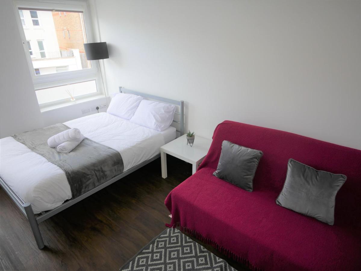 Hill House Holiday Apartments 伯恩茅斯 外观 照片