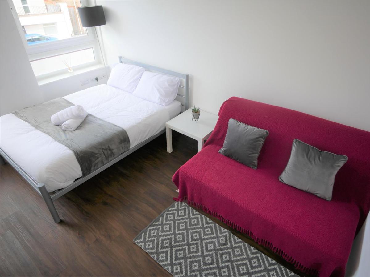 Hill House Holiday Apartments 伯恩茅斯 外观 照片