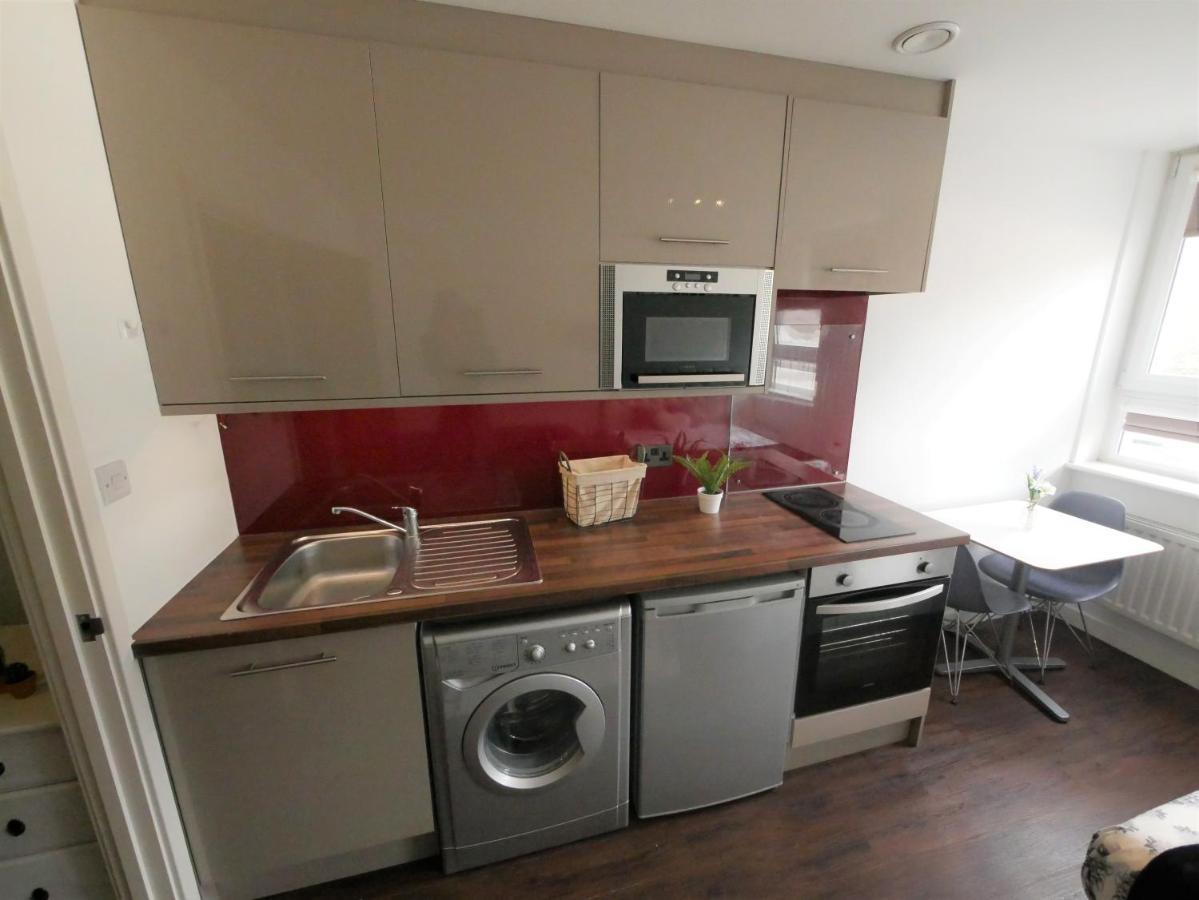 Hill House Holiday Apartments 伯恩茅斯 外观 照片