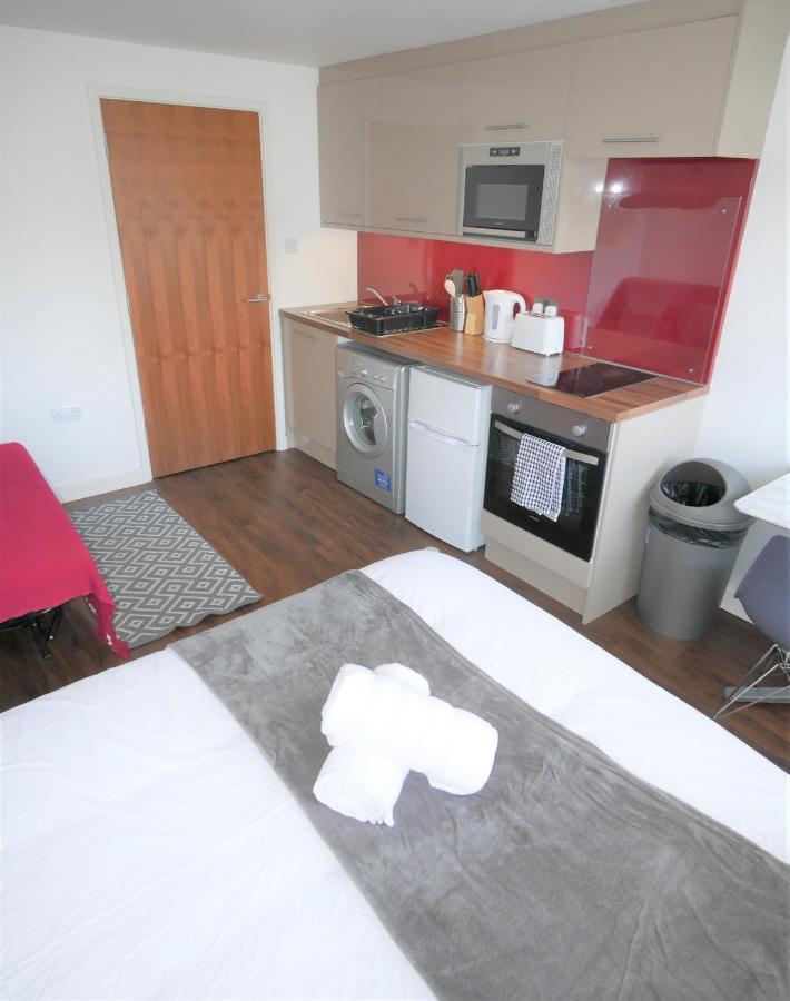 Hill House Holiday Apartments 伯恩茅斯 外观 照片