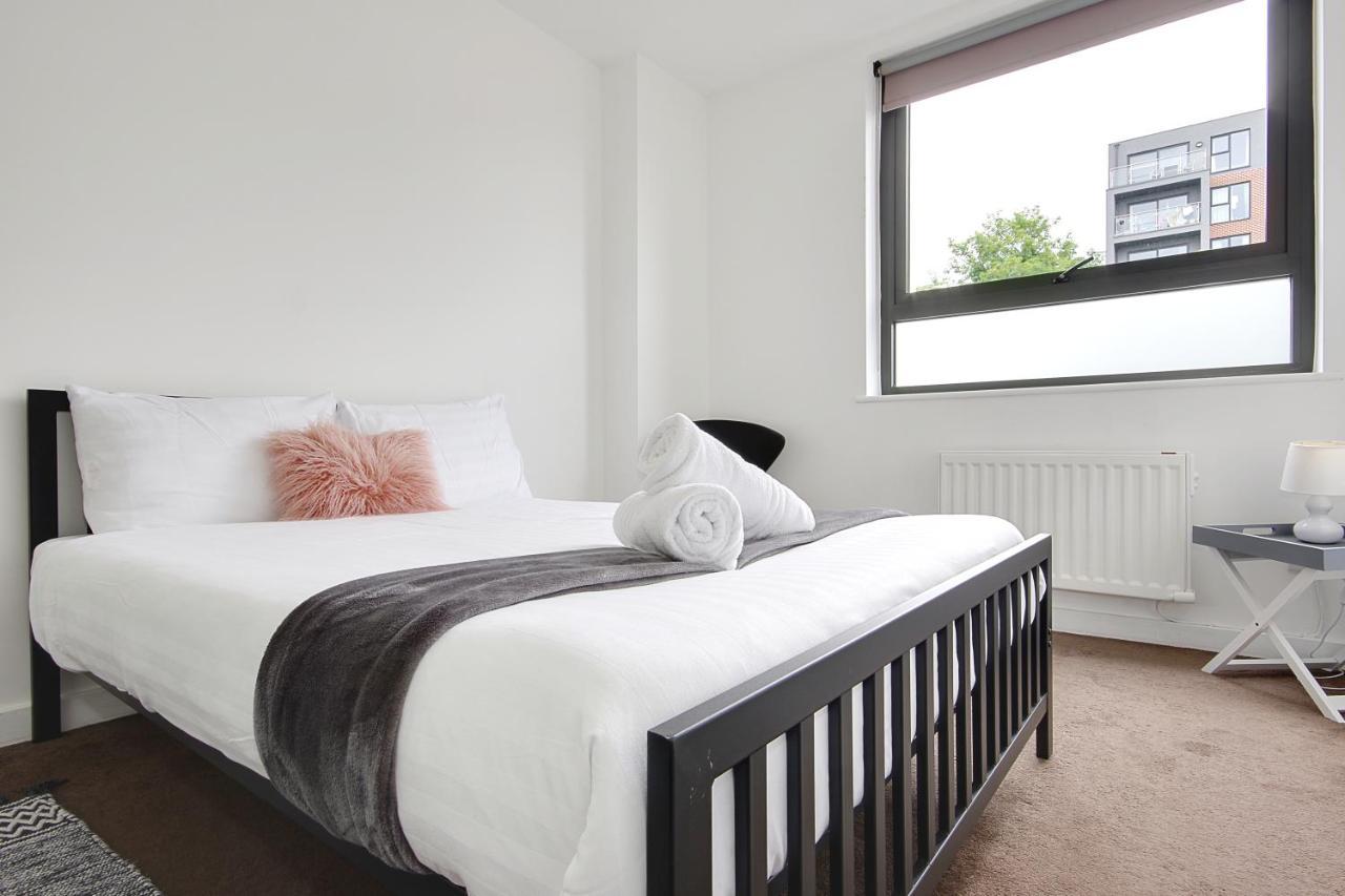 Hill House Holiday Apartments 伯恩茅斯 外观 照片
