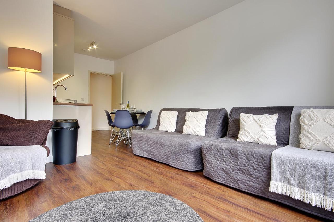 Hill House Holiday Apartments 伯恩茅斯 外观 照片